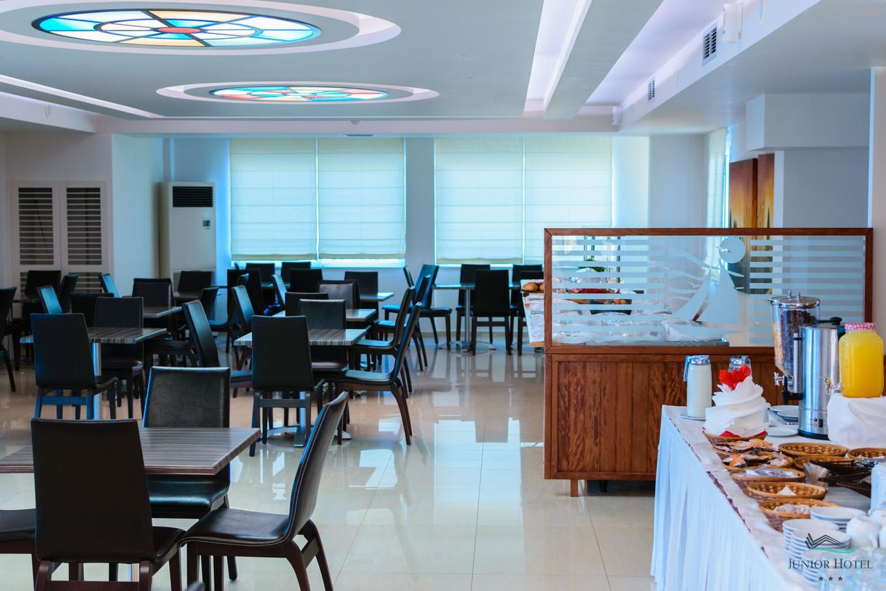 Junior Hotel ไอเรีย ภายนอก รูปภาพ