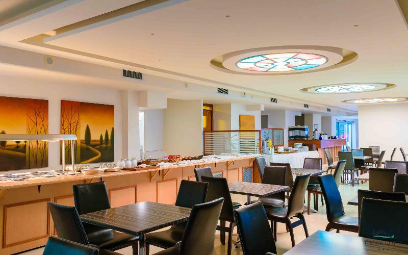 Junior Hotel ไอเรีย ภายนอก รูปภาพ