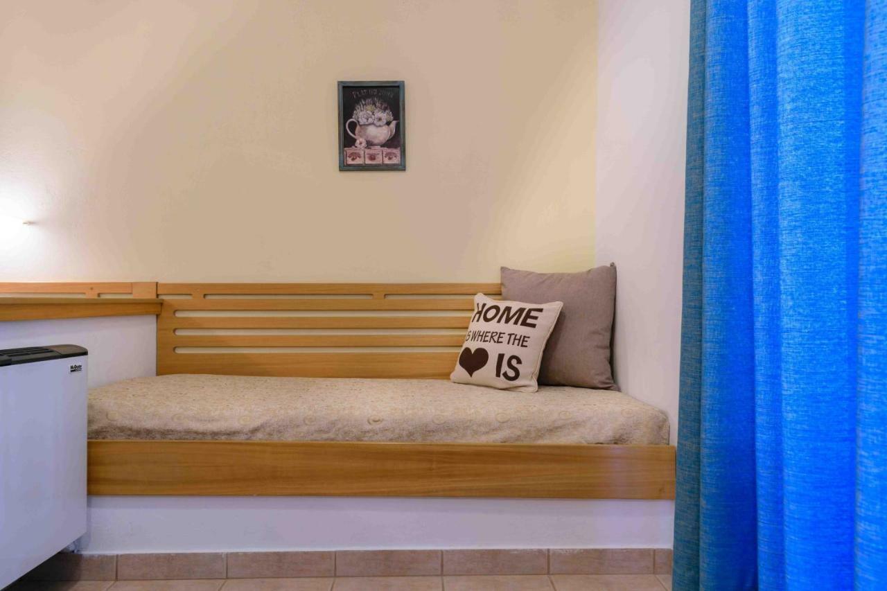 Junior Hotel ไอเรีย ภายนอก รูปภาพ
